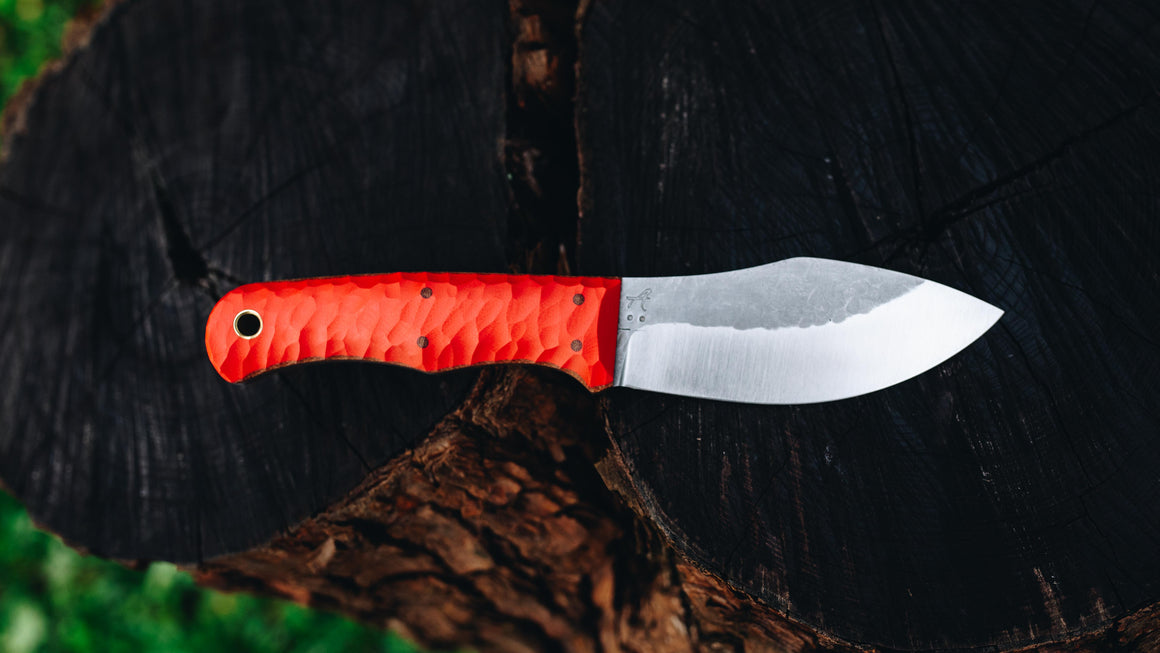 4" Huntsman - in textured red G-10 - (CPM 154)