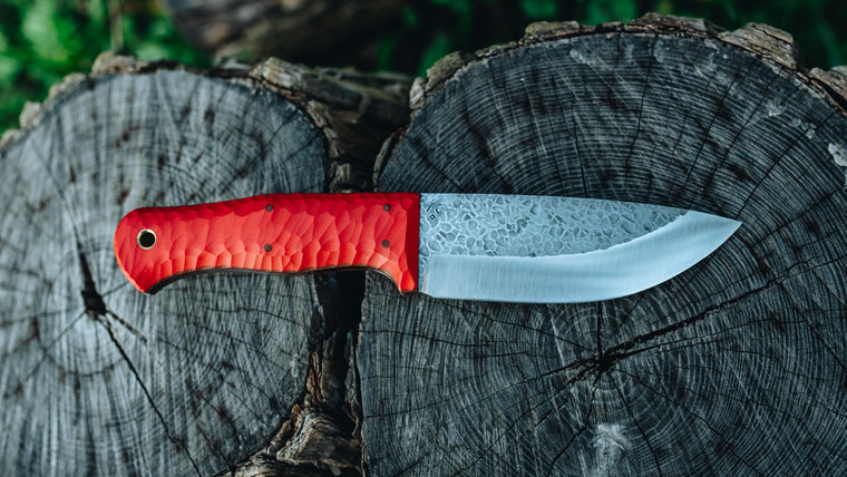 Brute - in textured red G10 - (Procut)