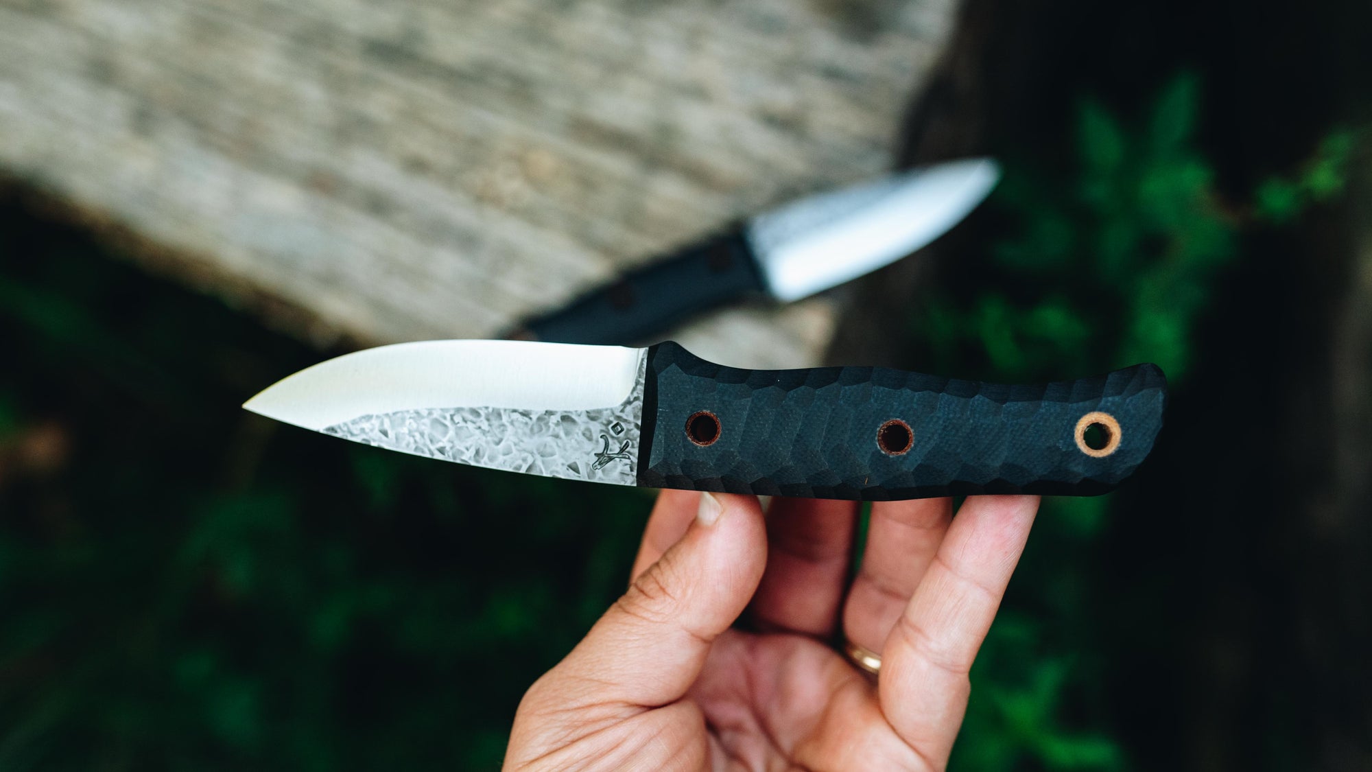 Traveler - in textured black G-10 - (Procut)