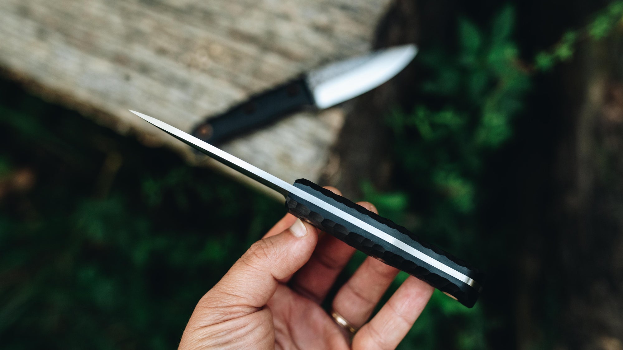 Traveler - in textured black G-10 - (Procut)