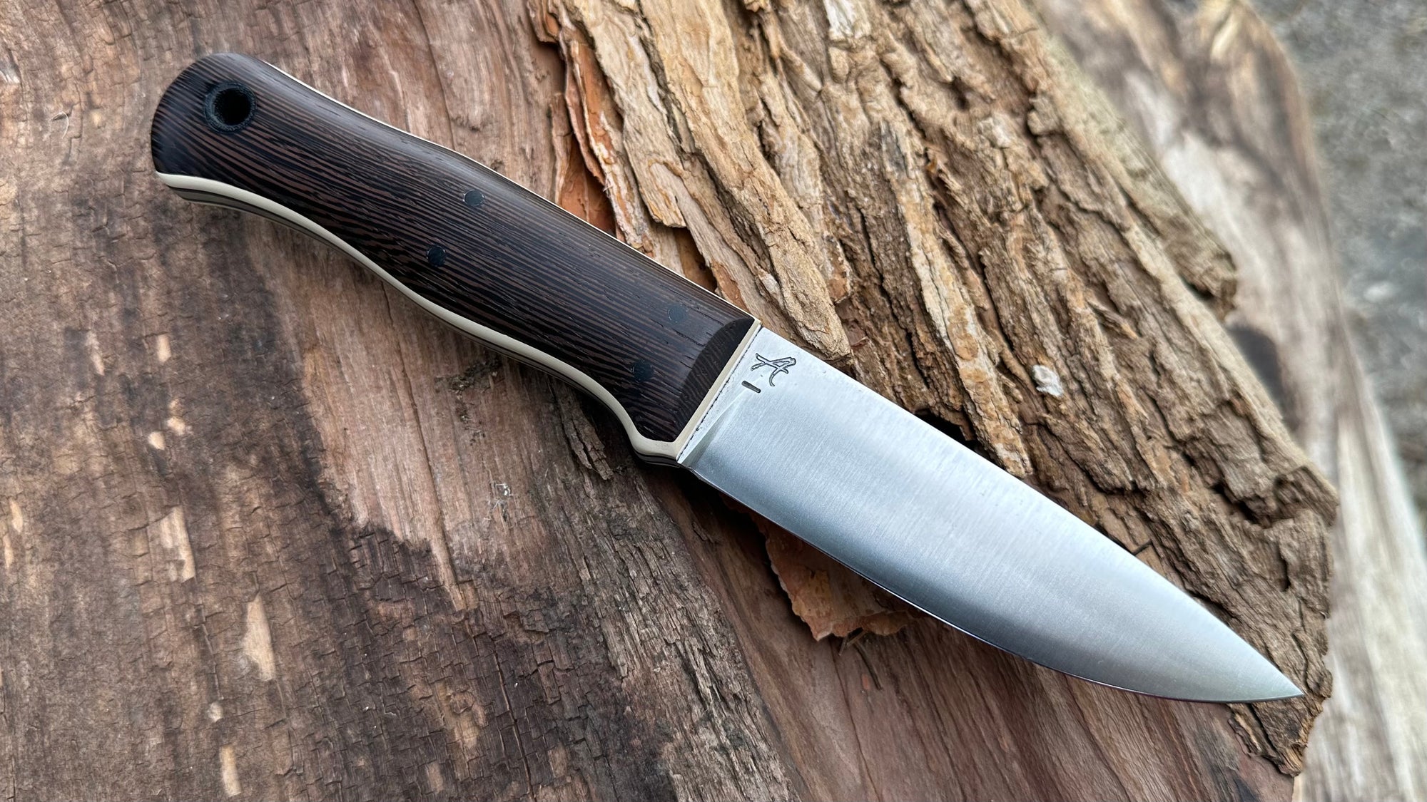 Walkabout - in wenge - (AEB-L)