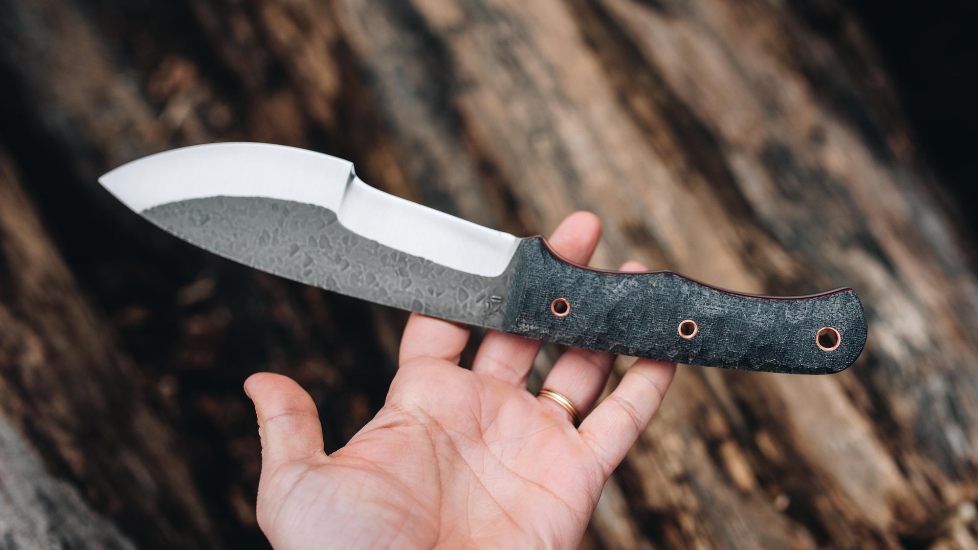 Bullshark - in rock textured charcoal TeroTuf - (AEB-L)