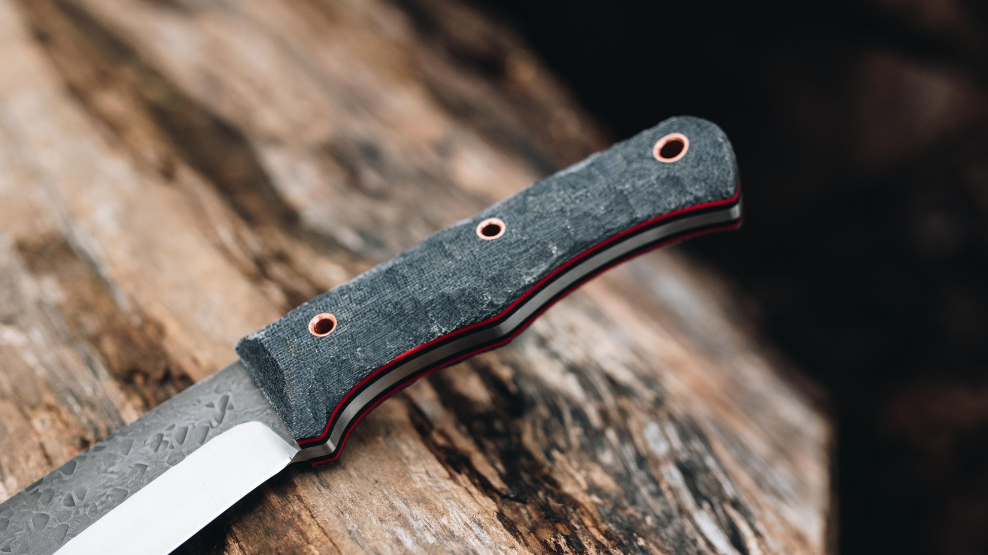 Bullshark - in rock textured charcoal TeroTuf - (AEB-L)