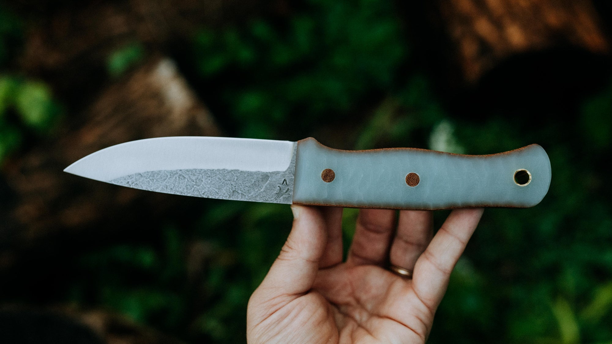 Walkabout - in textured ghost G-10 - (CPM 3V)