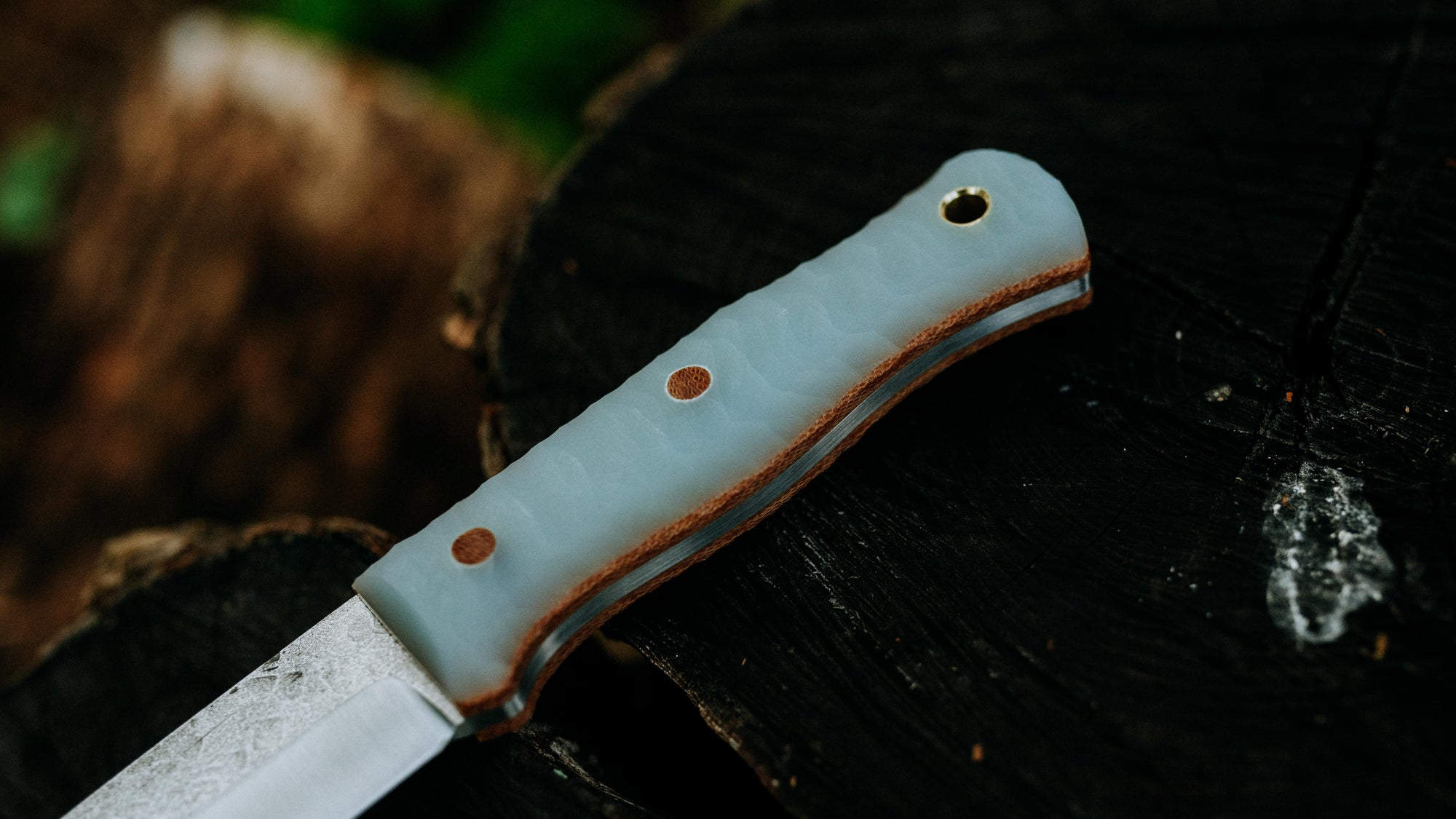 Walkabout - in textured ghost G-10 - (CPM 3V)