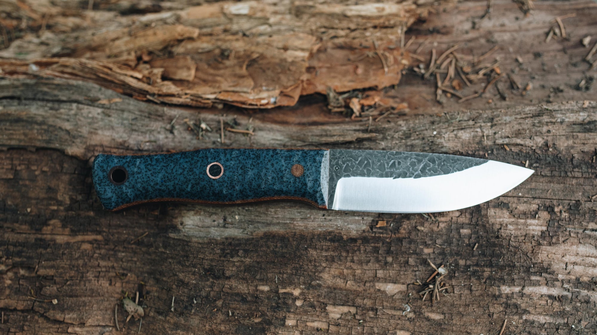Bushtool - in textured navy GripX- (Procut)