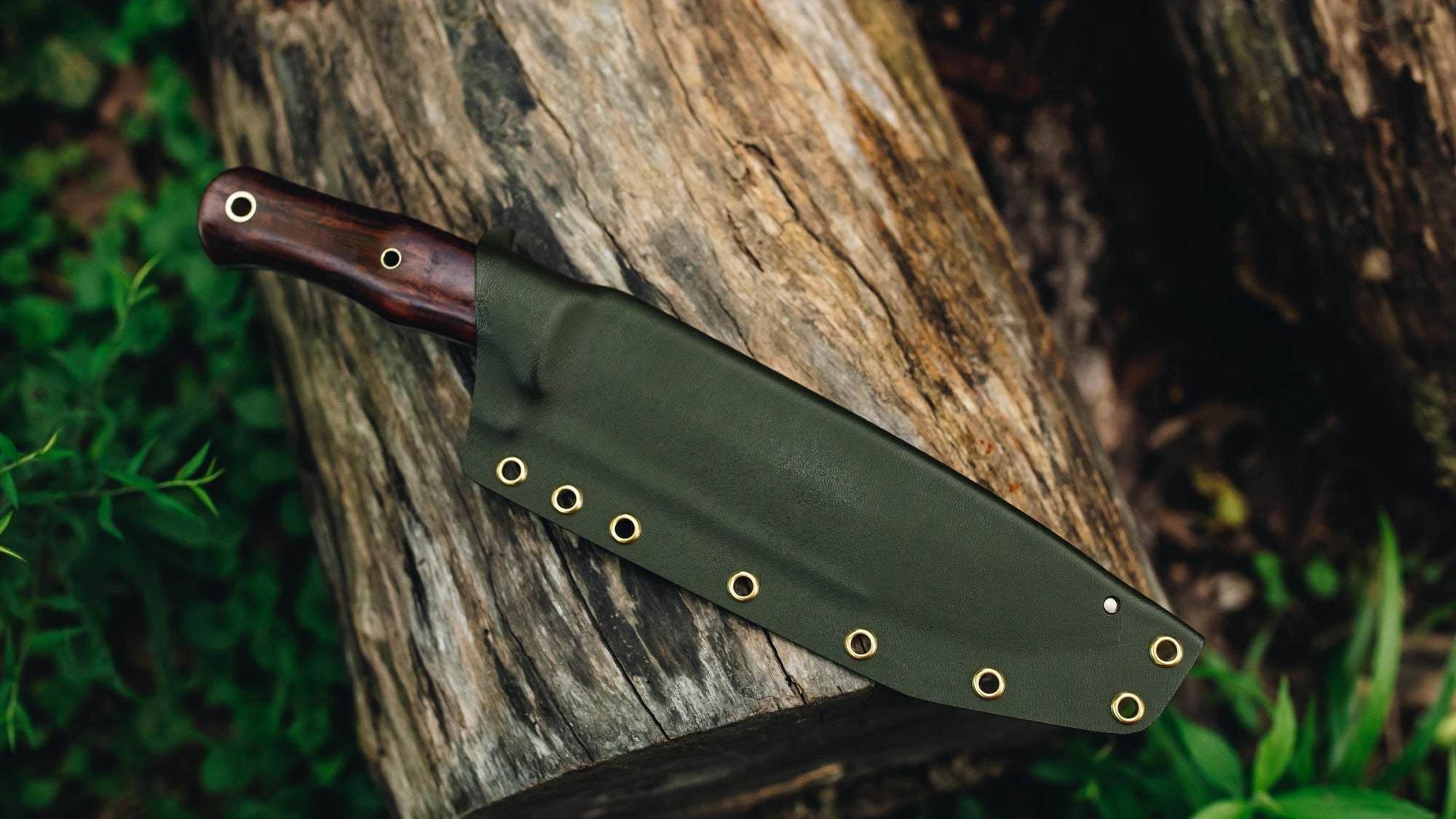 Bushwhacker - in ironwood - (Procut) - with sheath
