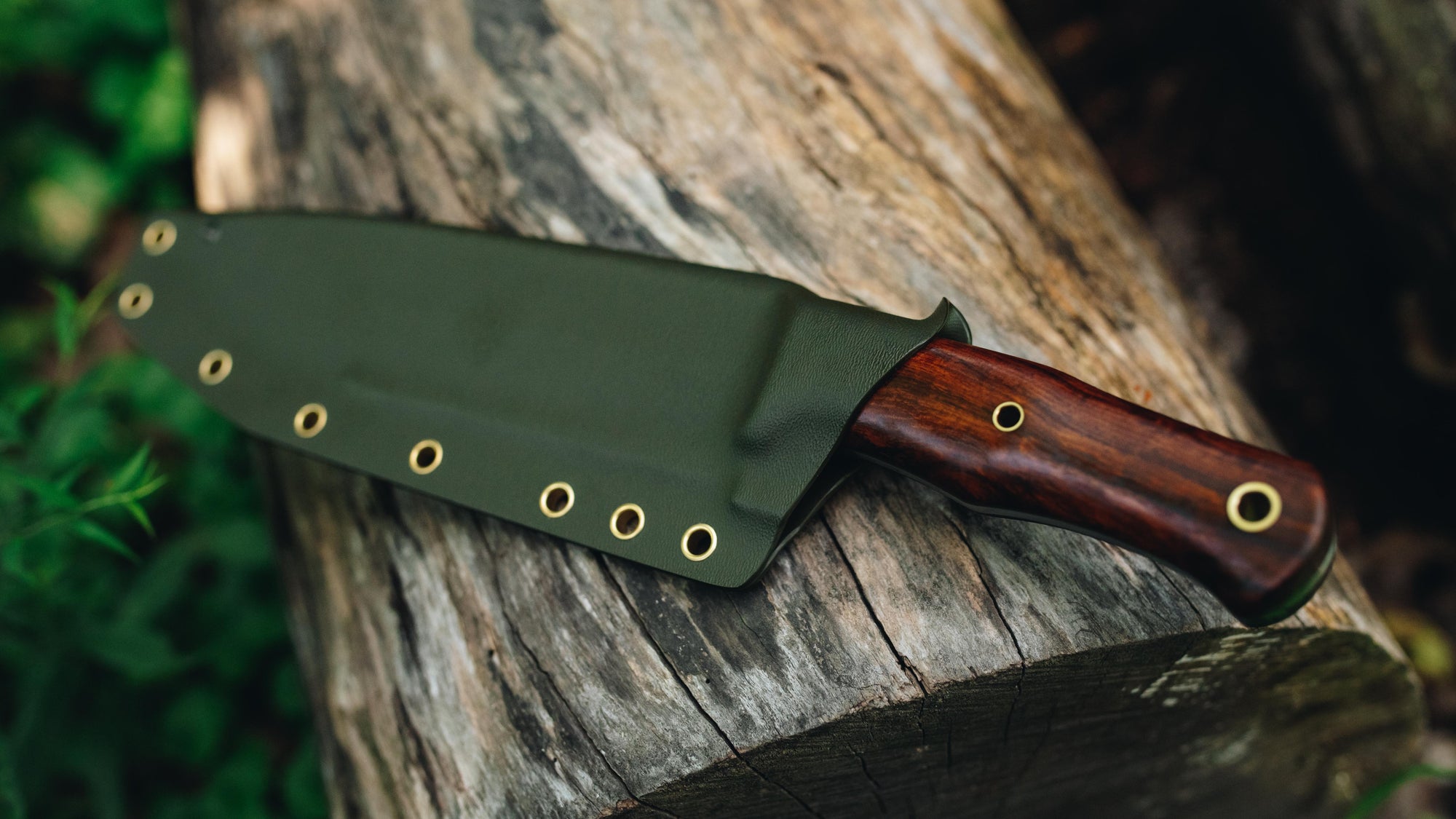 Bushwhacker - in ironwood - (Procut) - with sheath