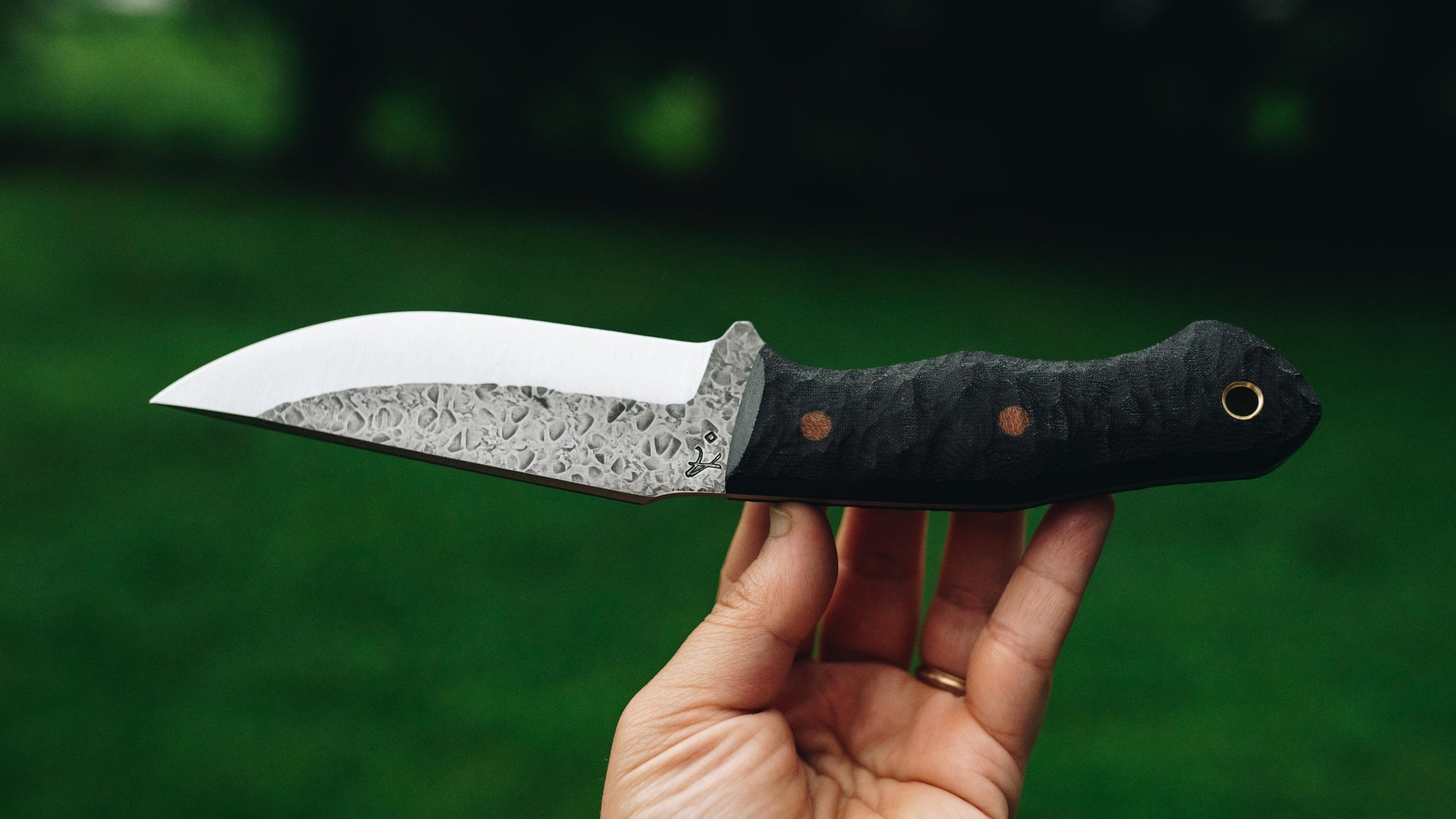 Wolverine - in textured black linen - (Procut)