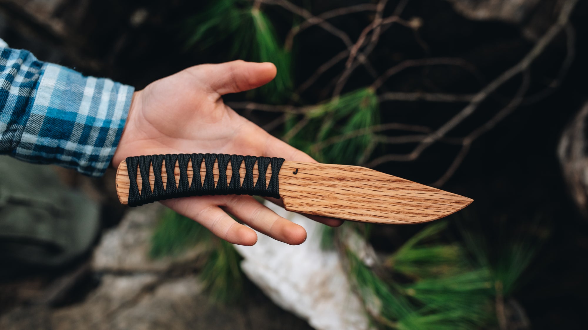 JJ Knives Wrapped Bowie - in black wrap - (Red Oak)