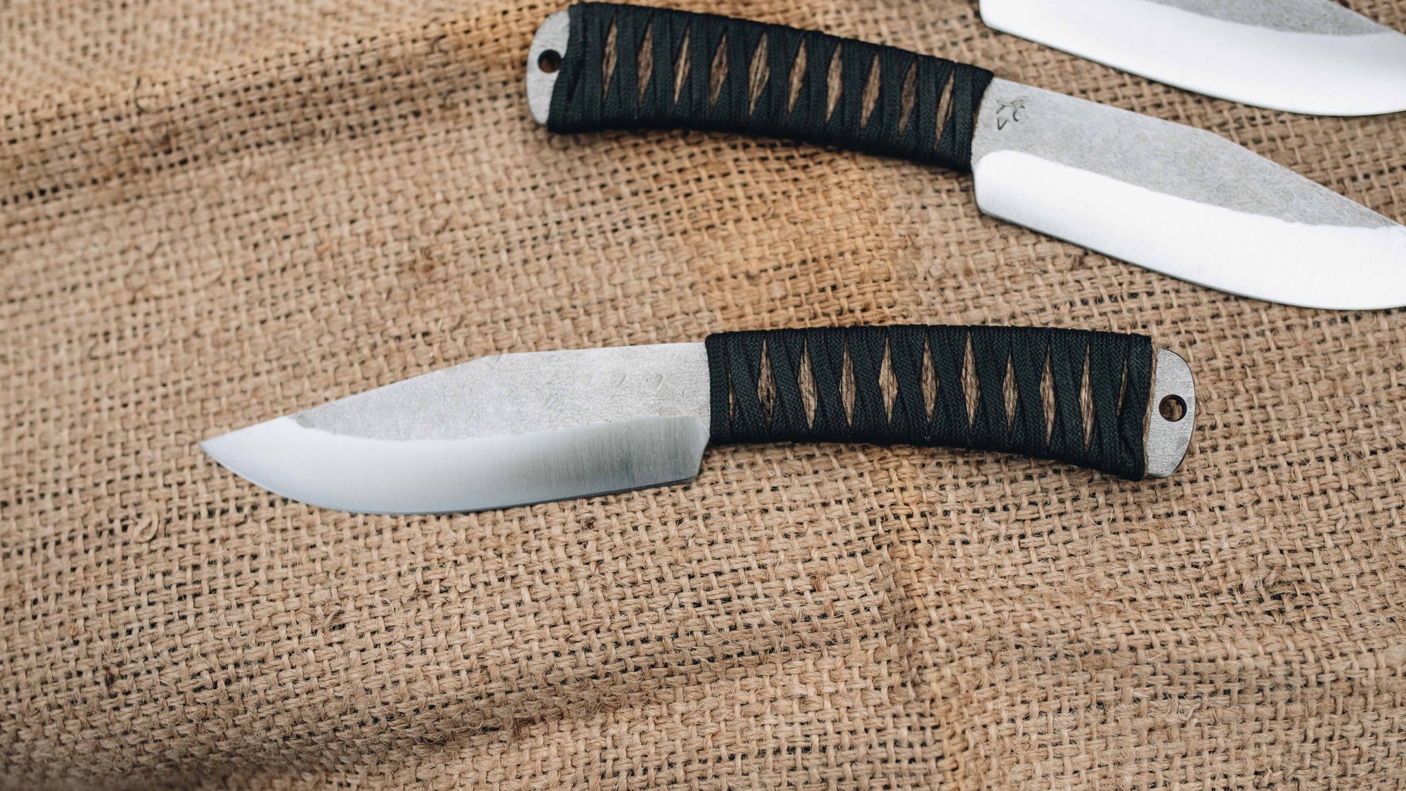 Wrapped Bowie - in black and natural - (CPM 3V)
