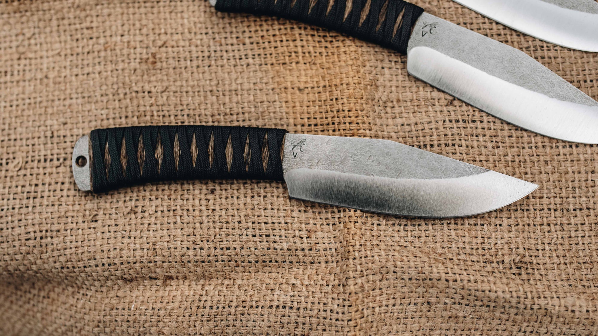 Wrapped Bowie - in black and natural - (CPM 3V)