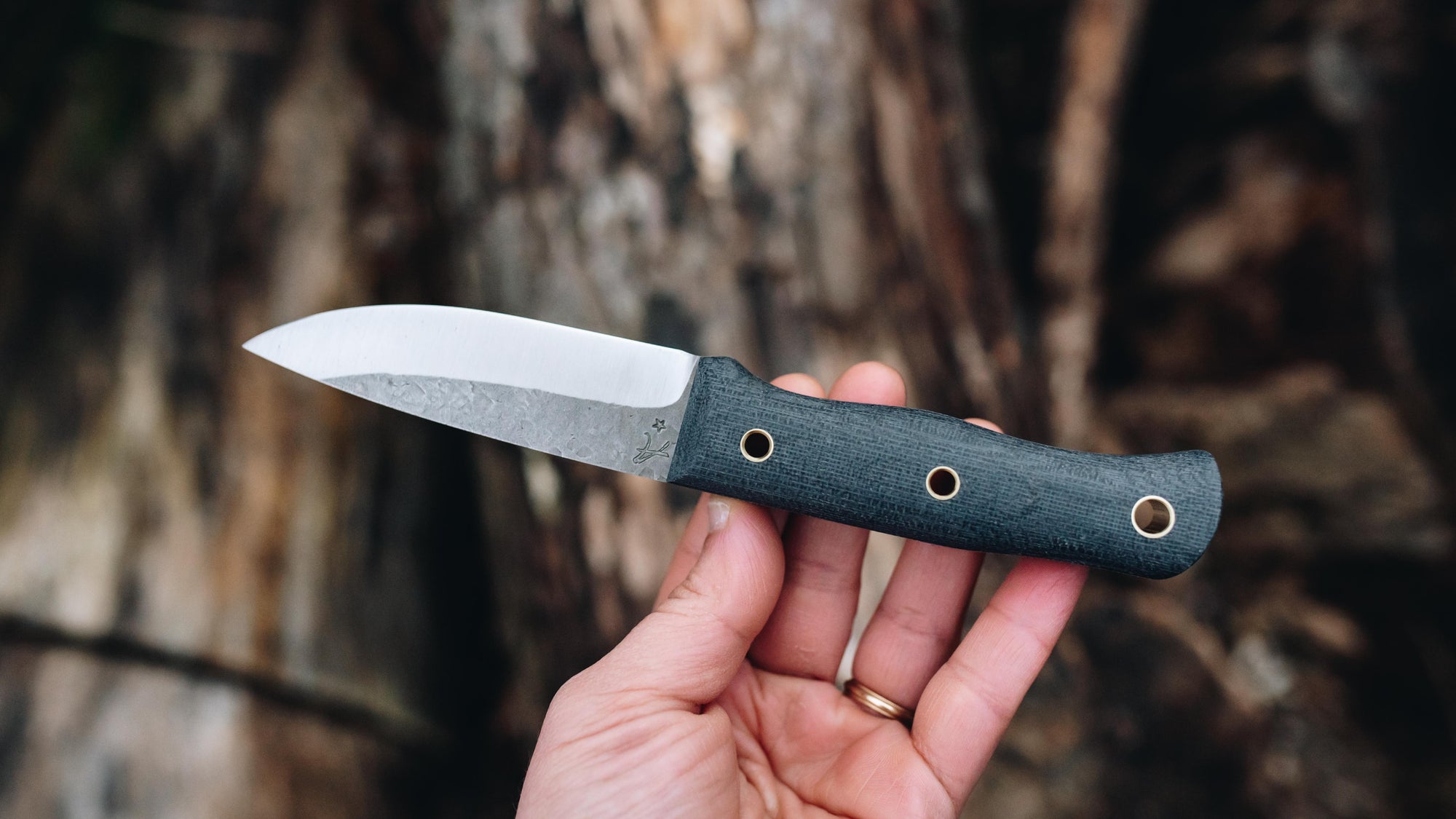 Mini Walkabout - in charcoal terotuf - (Magnacut)