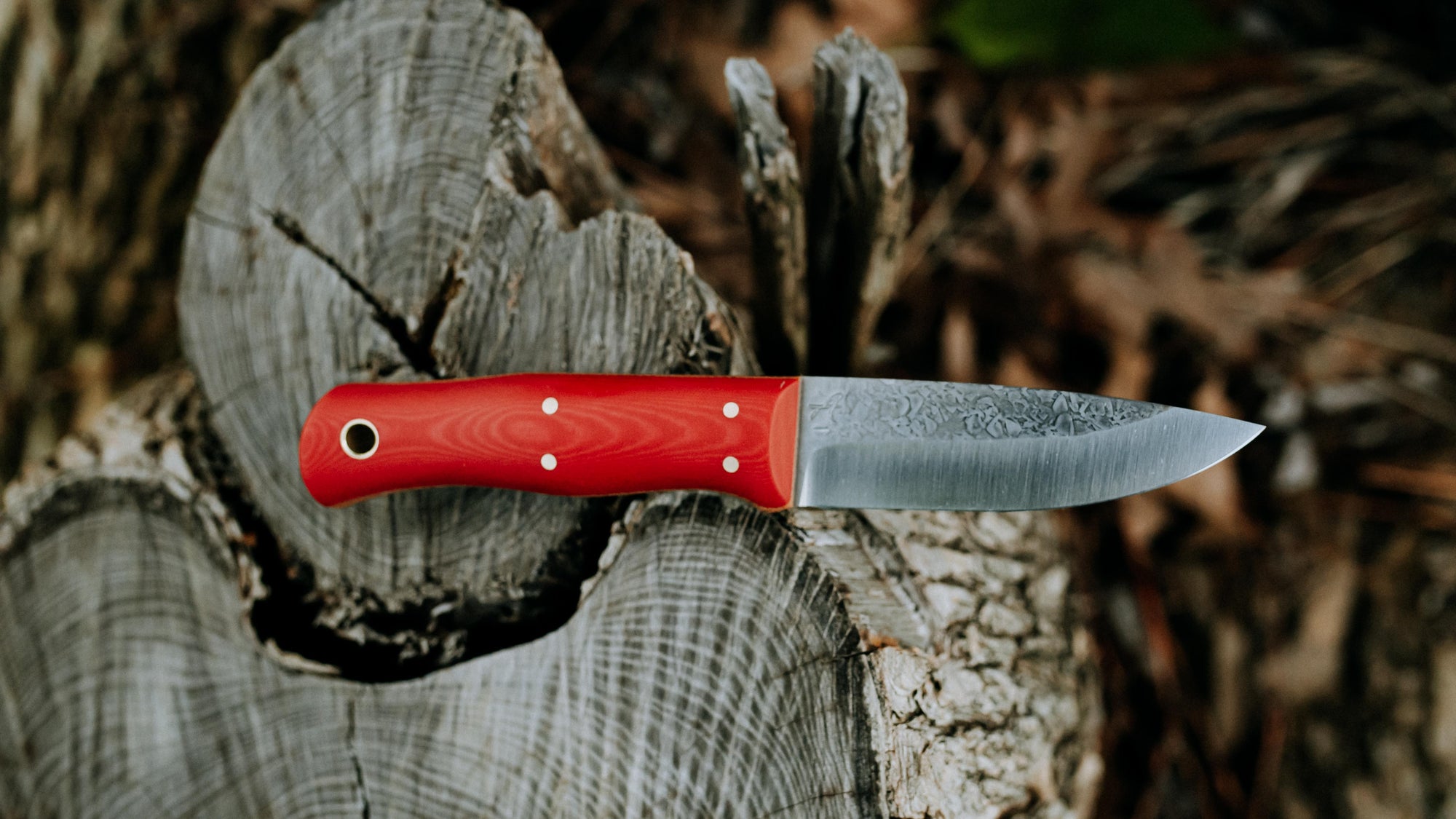 Mini Walkabout - in red linen - (AEB-L)