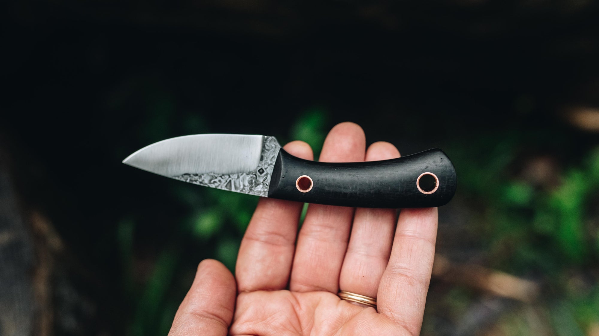 Micro Trapper - in black burlap - (Procut)
