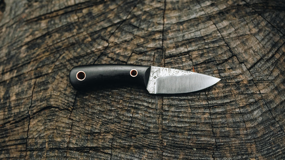 Micro Trapper - in black burlap - (Procut)