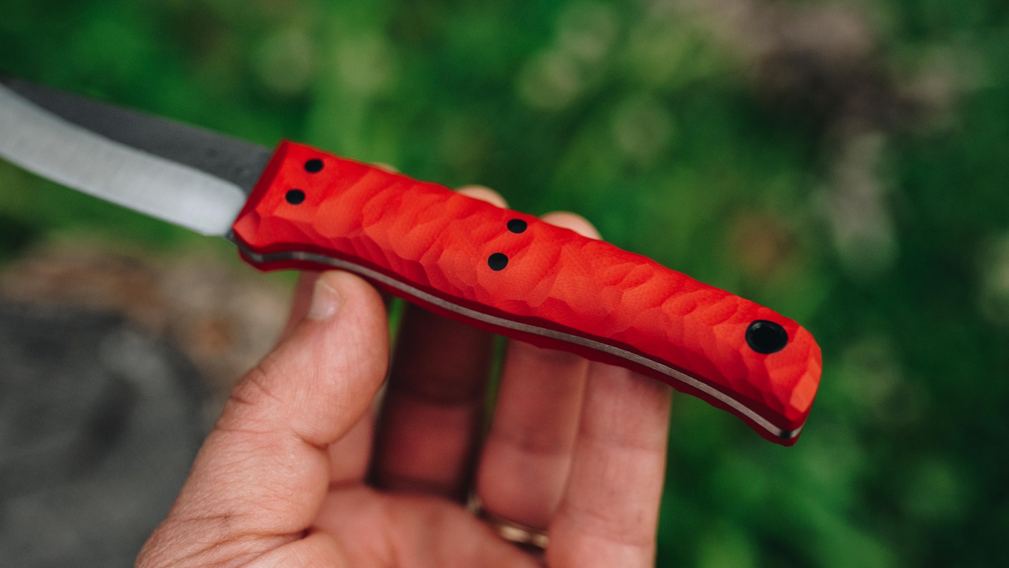 Quail - in textured red G-10 - (CPM 3V)