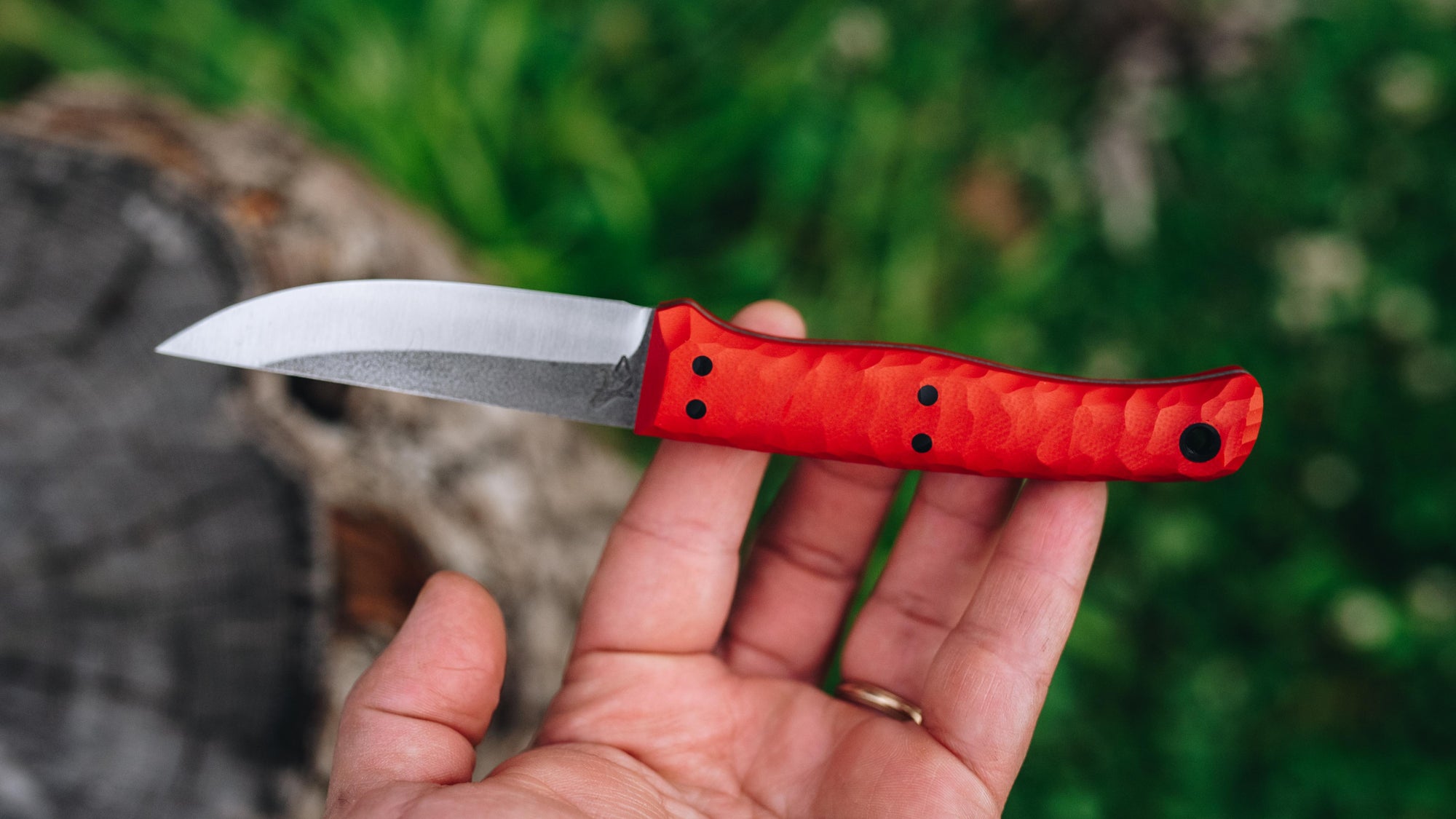 Quail - in textured red G-10 - (CPM 3V)