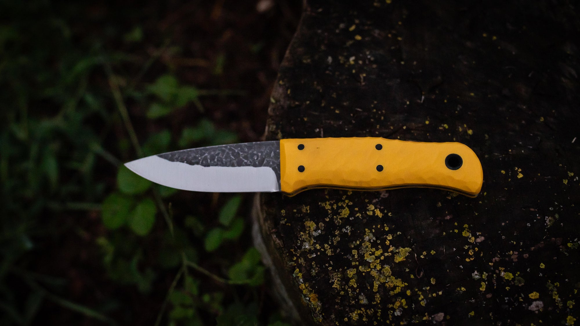 Traveler - in textured yellow G-10 - (Procut)