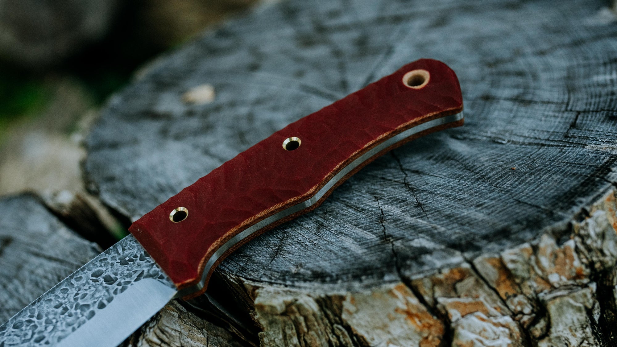 XL Mutt - in textured ruby red G-10 - (Procut)