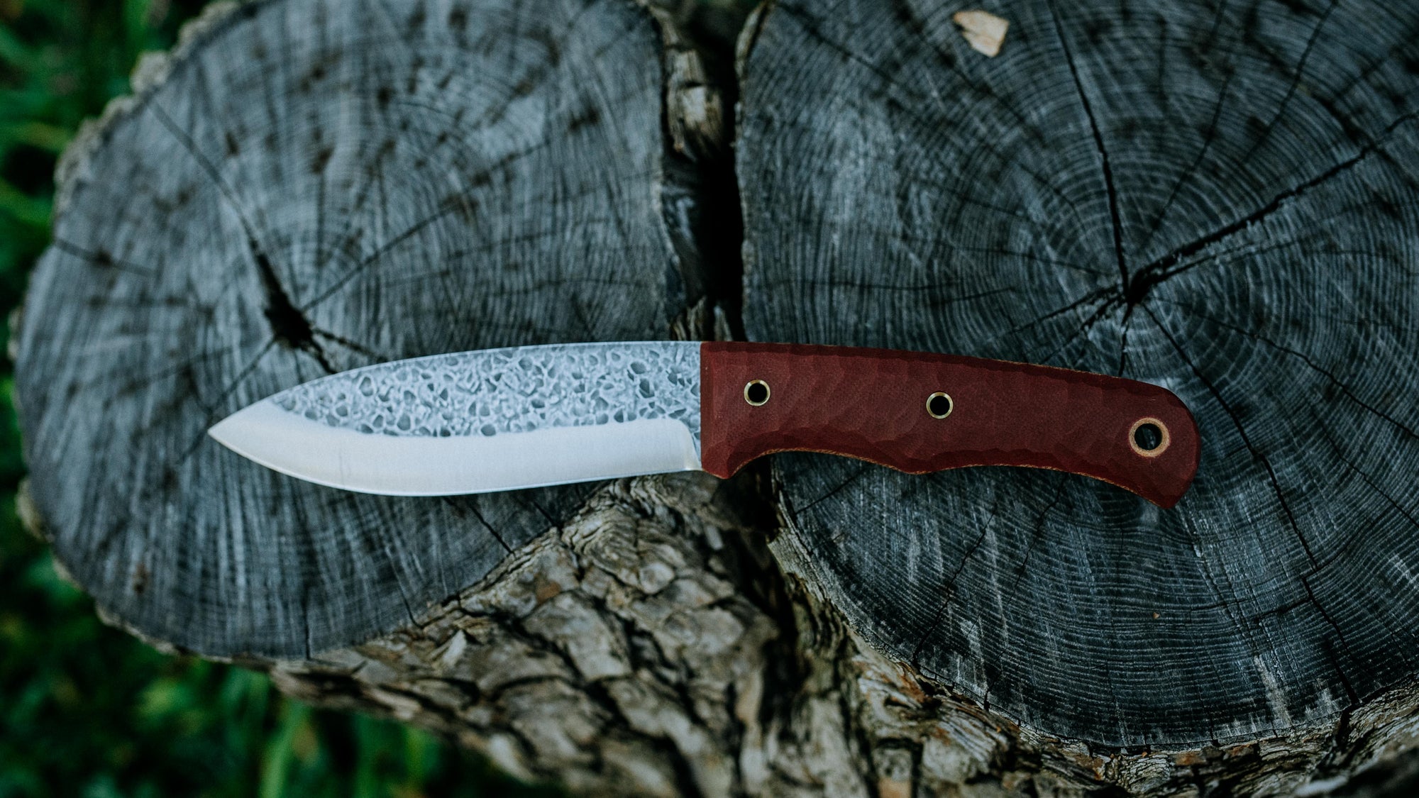 XL Mutt - in textured ruby red G-10 - (Procut)